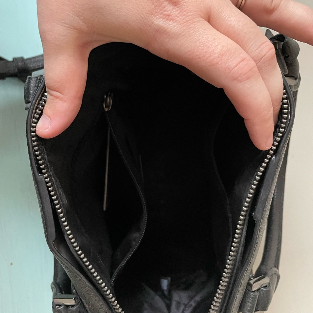 Authentic Michael Kors Purse - image 3